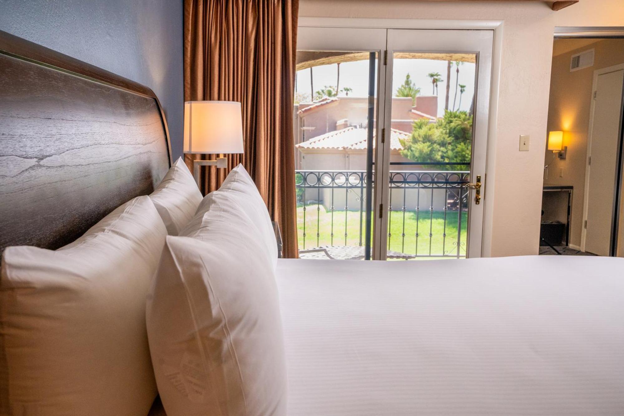 The Scottsdale Plaza Resort & Villas Paradise Valley Экстерьер фото